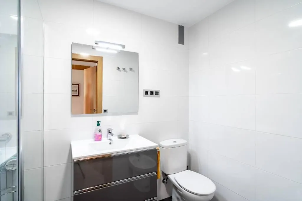 アパート La Cala Del MoralDesayuno Con Vistas, Parking Privado Terrazaアパートメント スペイン