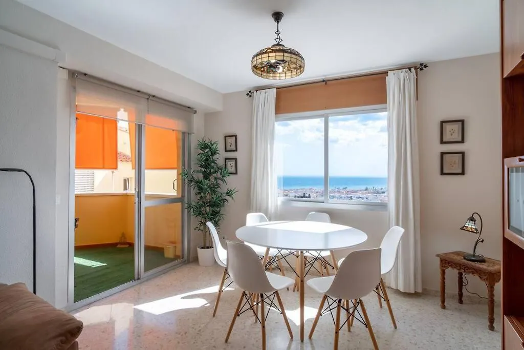 La Cala Del MoralDesayuno Con Vistas, Parking Privado Terrazaアパートメント