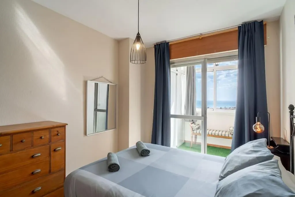 La Cala Del MoralDesayuno Con Vistas, Parking Privado Terrazaアパートメント アパート La Cala Del Moral